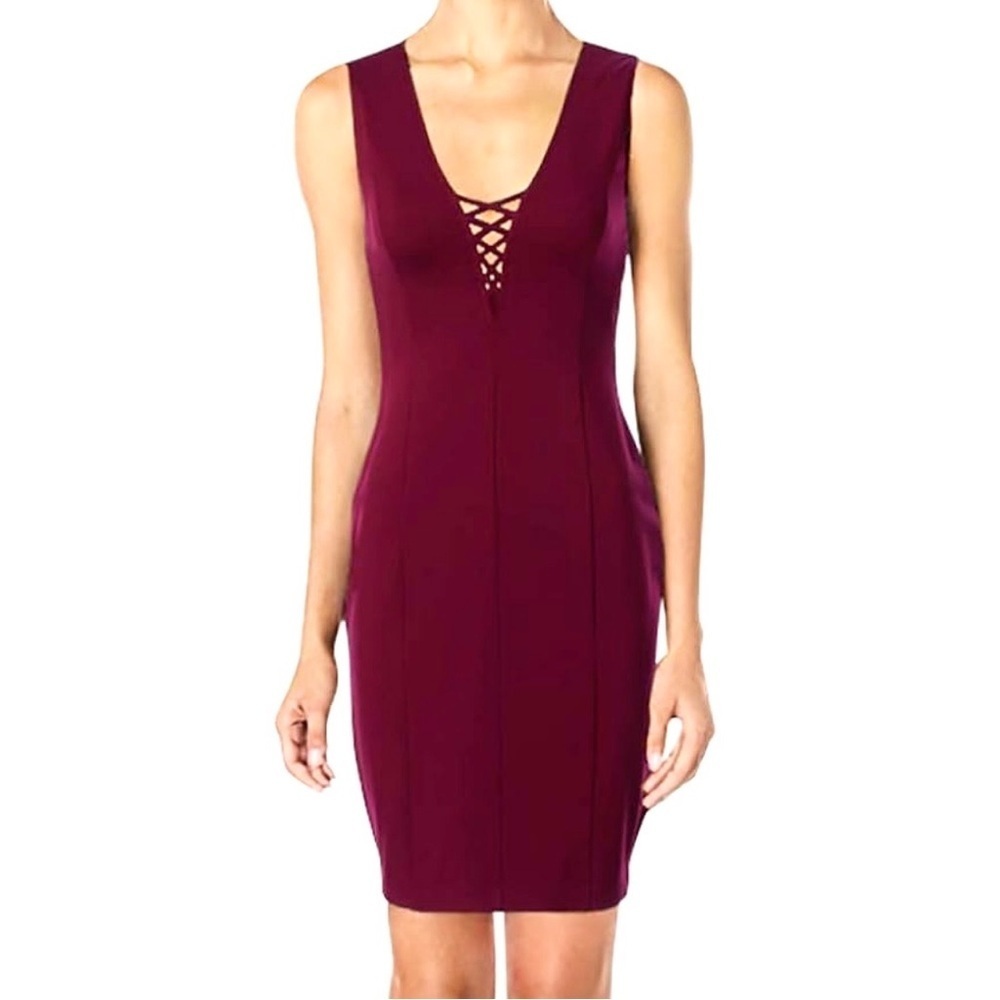 Cupcakes & Cashmere Zody Lace Up Detail Deep V Fitted Mini Dress M Burgundy